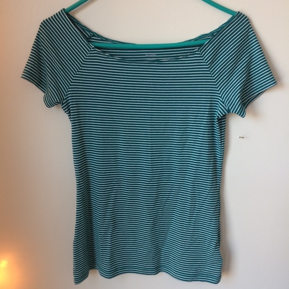 NWOT Old Navy Off the Shoulder Tee - Picture 2 of 4